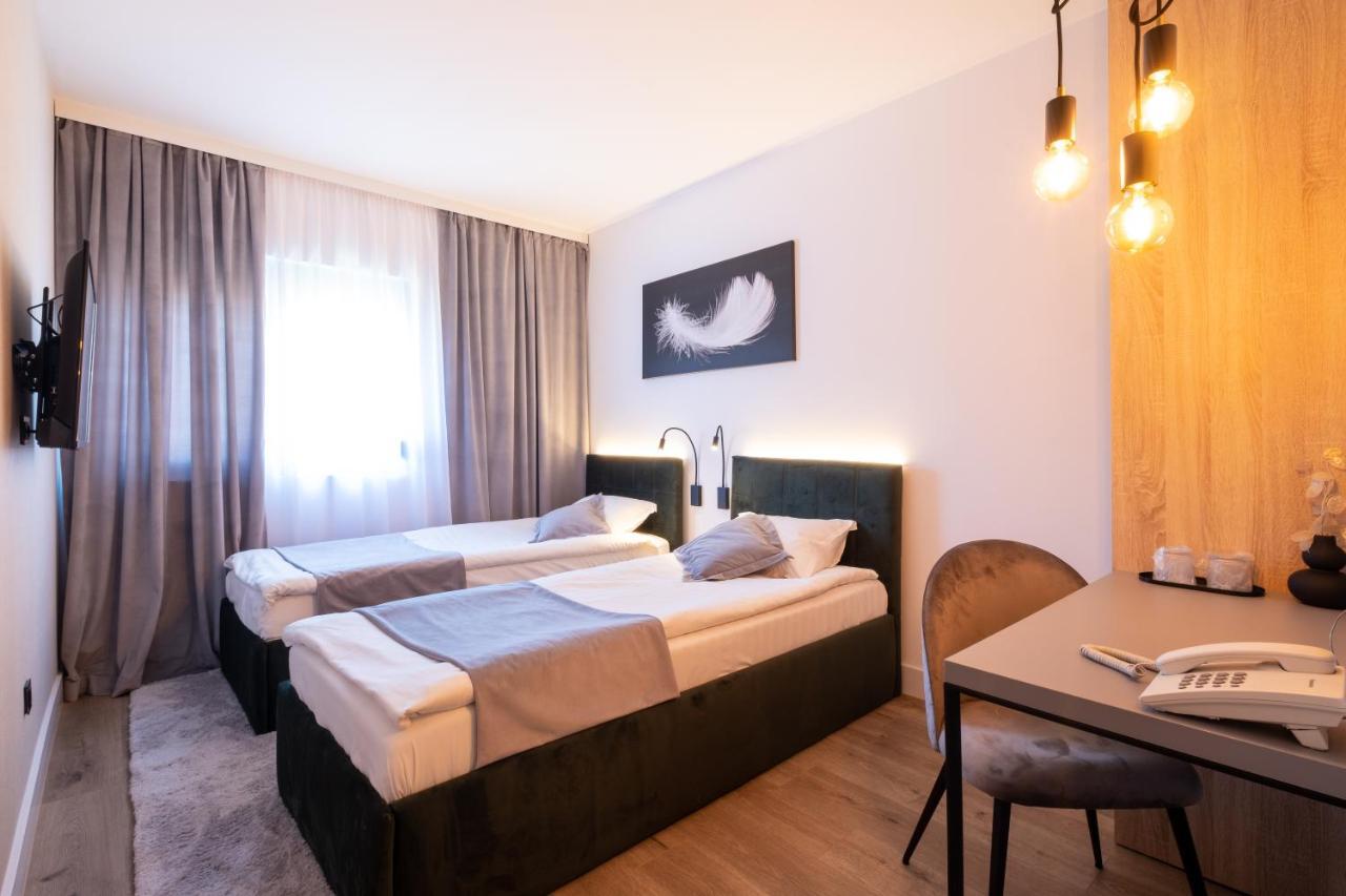 Pensiunea Casa Georgia Comanesti  Extérieur photo
